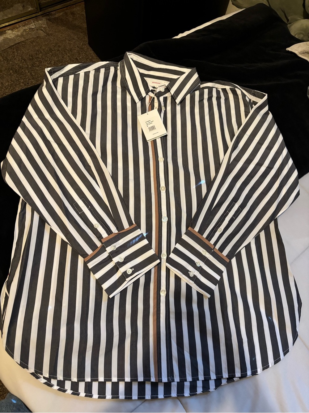 XiRENA Black and White Vertical Stripe Button-Down Shirt with Brown Trim
